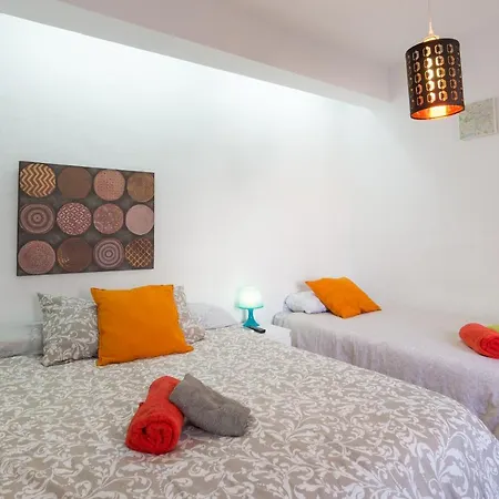 Larios Centro Parking Incluido F3 * Malaga
